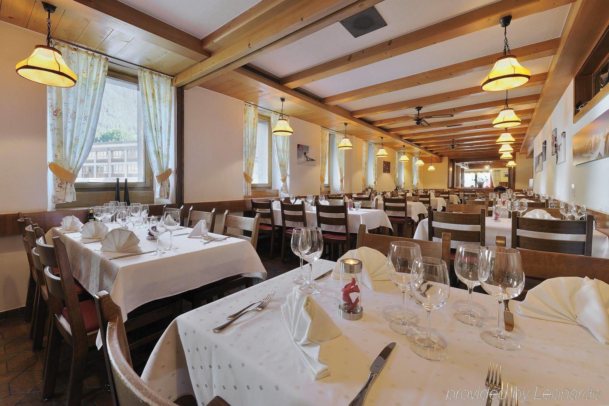 Boutique Und Bier Hotel Des Alpes Fiesch Étterem fotó