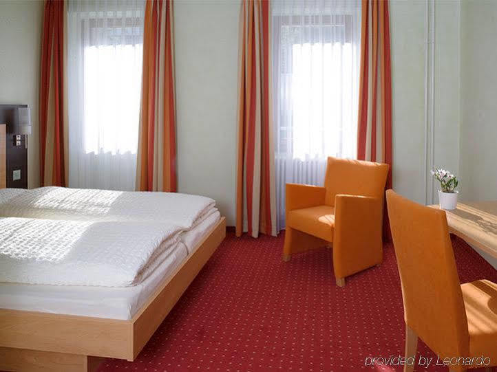 Boutique Und Bier Hotel Des Alpes Fiesch Szoba fotó